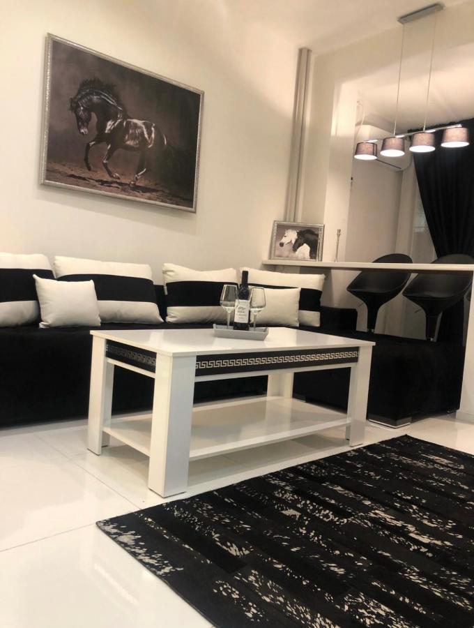 Zero-Waste Studio Apartment In Central โซเฟีย ภายนอก รูปภาพ